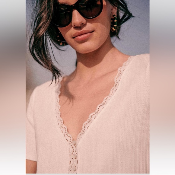 Sézane Madeleine T-Shirt in Ecru, Size M - Picture 3 of 7